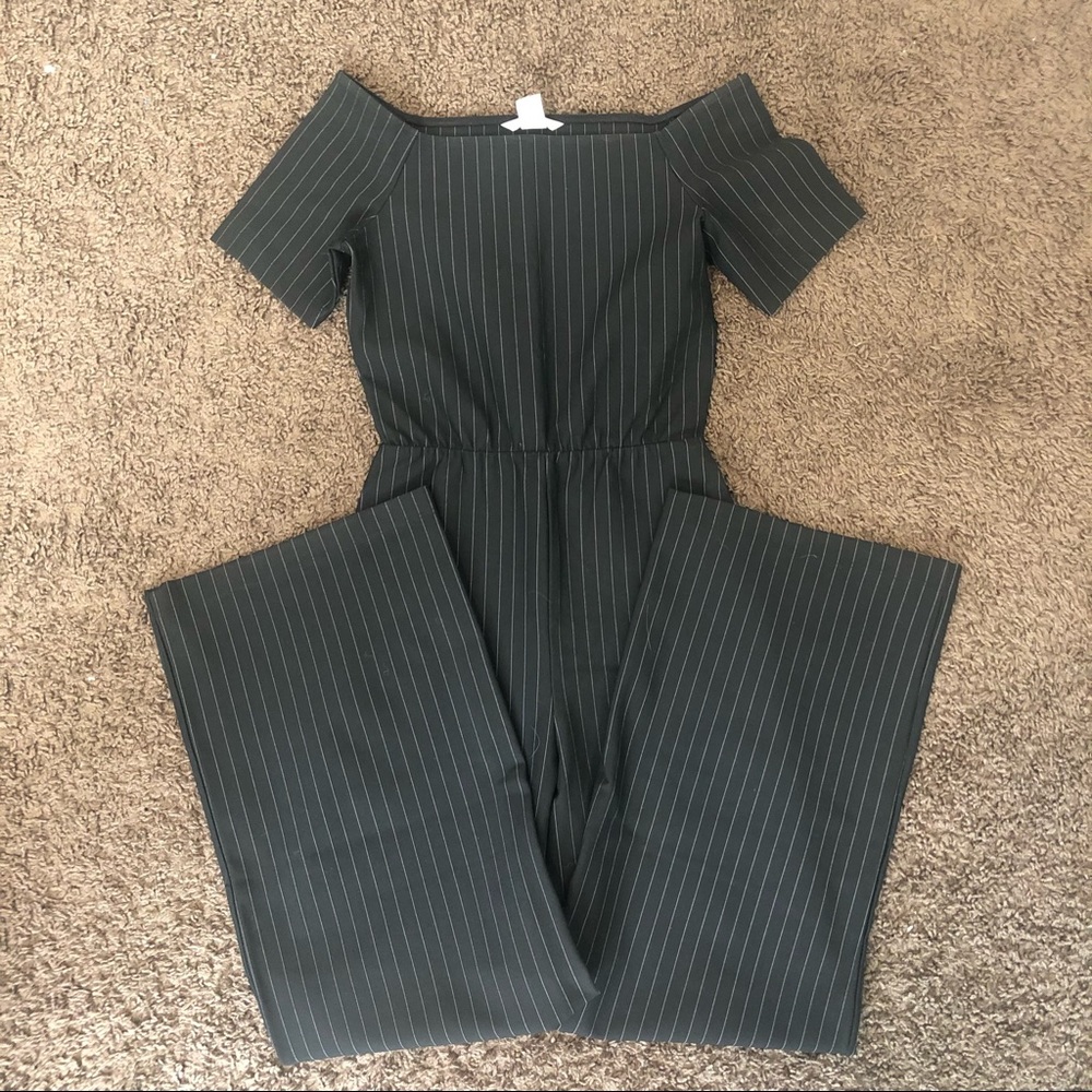 🖤Black Pinstripe Jumpsuit
